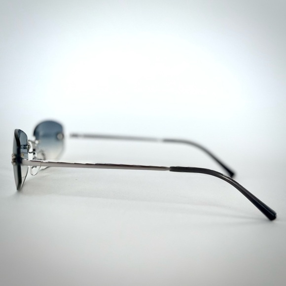 CHANEL Rimless Gradient Sunglasses | Vintage 2000s - Picture 2 of 7